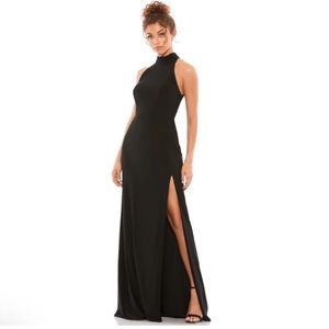 MAC DUGGAL Cutout Back Jersey Gown in Black Size US 6
